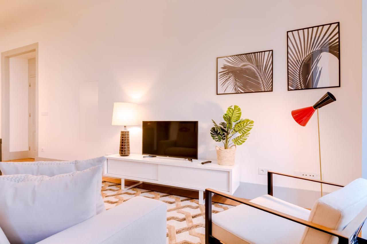 Poiais By Lisbon Inside Out Apartment Bagian luar foto