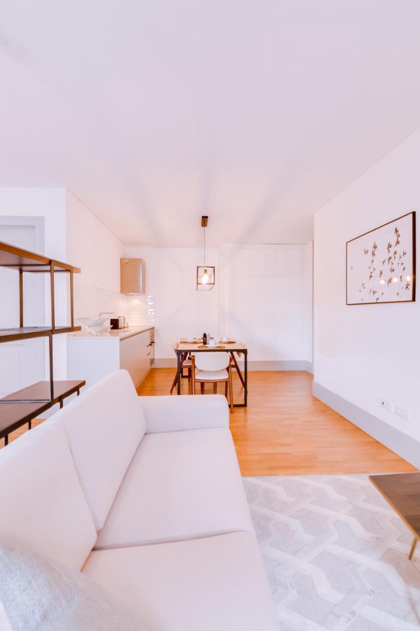 Poiais By Lisbon Inside Out Apartment Bagian luar foto