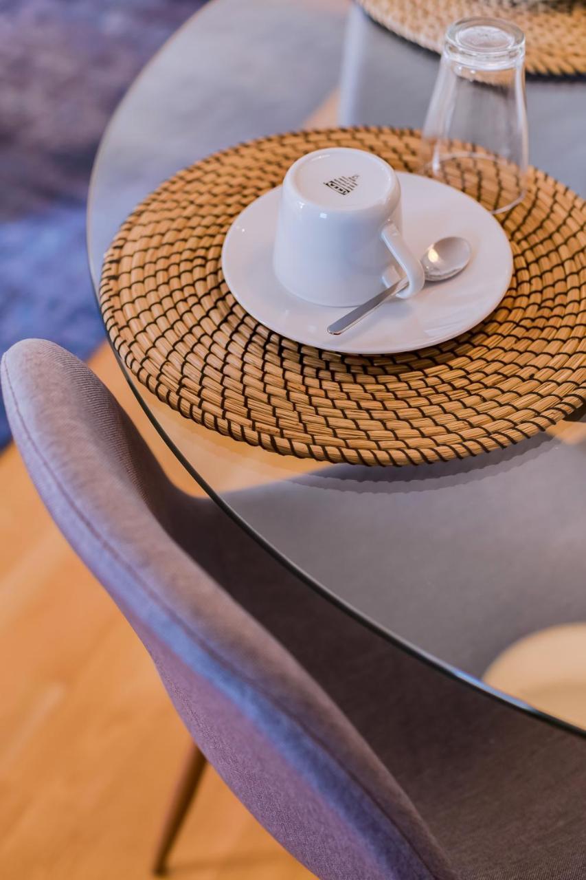 Poiais By Lisbon Inside Out Apartment Bagian luar foto