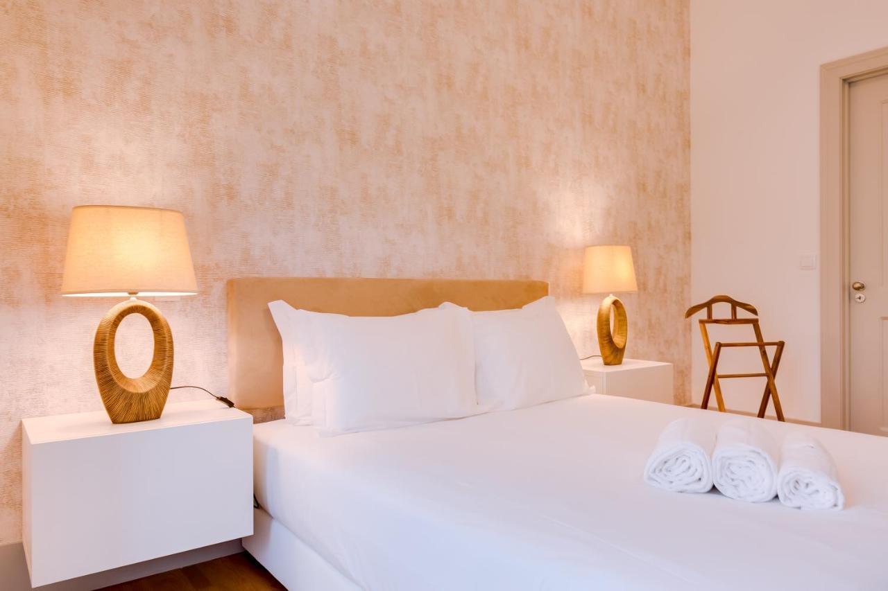 Poiais By Lisbon Inside Out Apartment Bagian luar foto