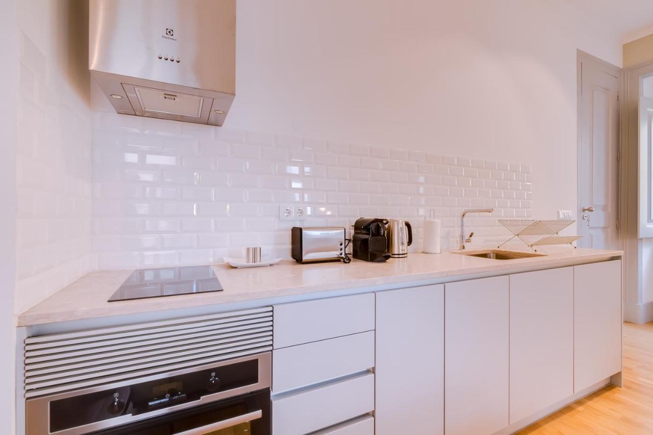 Poiais By Lisbon Inside Out Apartment Bagian luar foto
